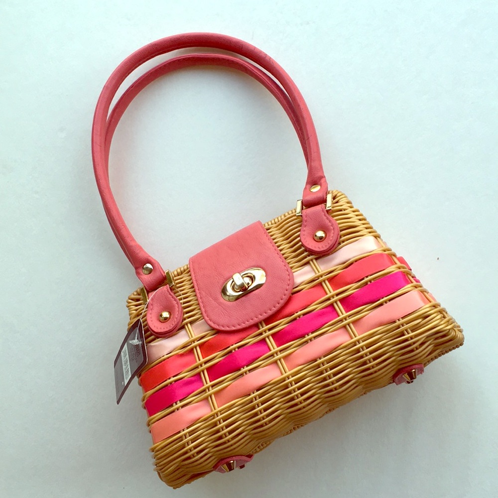 Rattan purse